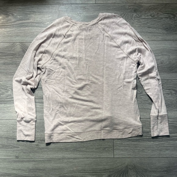 Athleta Dusty Pink Long Sleeves Crossover Hem Soft Comfy Sweatshirt Size L Yoga - Picture 8 of 8